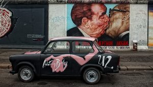 muro di berlino bacio